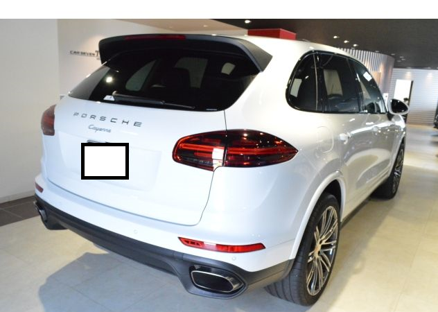 2017 Porsche Cayenne Platinum Edition