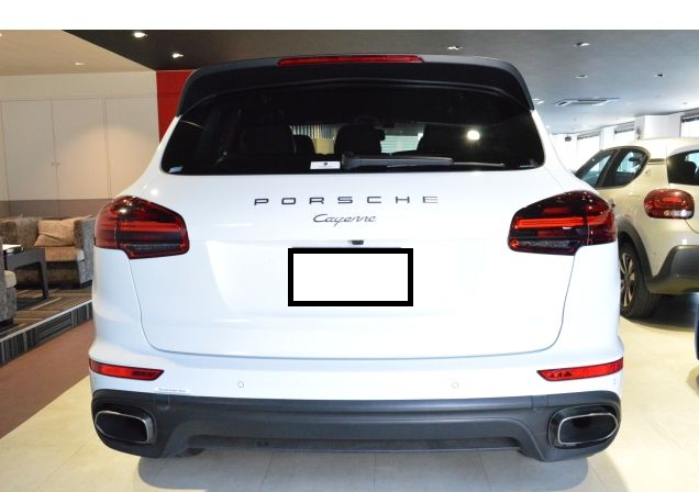 2017 Porsche Cayenne Platinum Edition