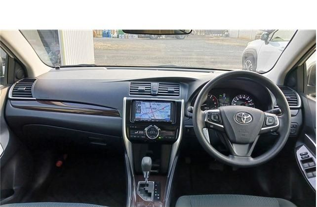 2018 Toyota Premio