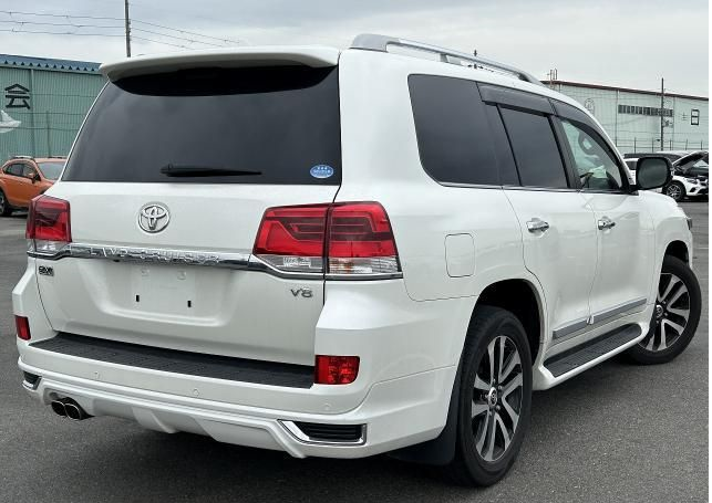 2020 Toyota Land Cruiser ZX