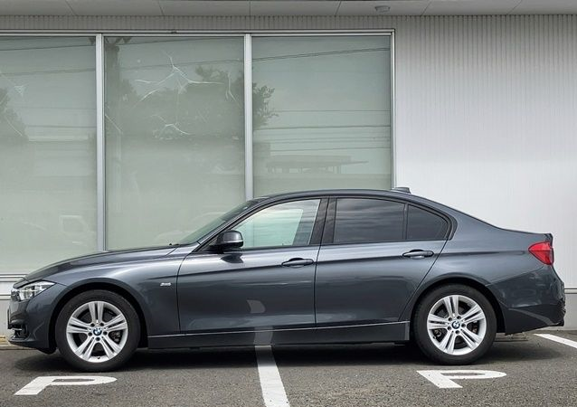 BMW 318i Series 2018