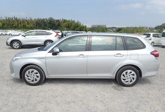 Toyota Corolla Fielder Hybrid