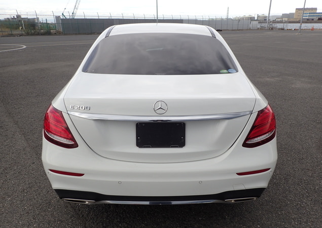 Mercedes-Benz E-Class E200 AV Sport