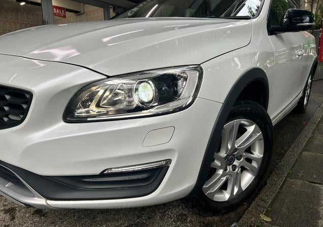 Volvo V60 T5