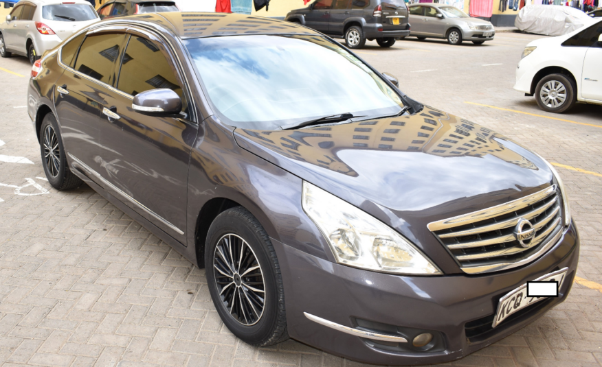 Nissan Teana 250XE