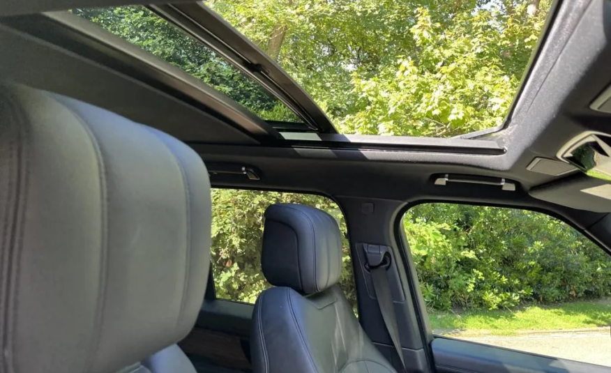 2019 Land Rover Range Rover Vogue Hybrid