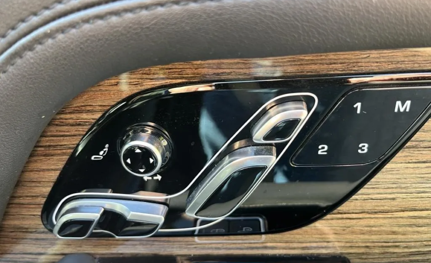 2019 Land Rover Range Rover Vogue Hybrid