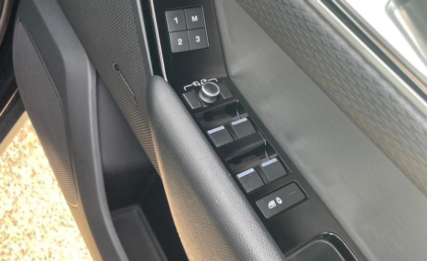 2018 Land Rover Range Rover Velar D240 R-Dynamic S