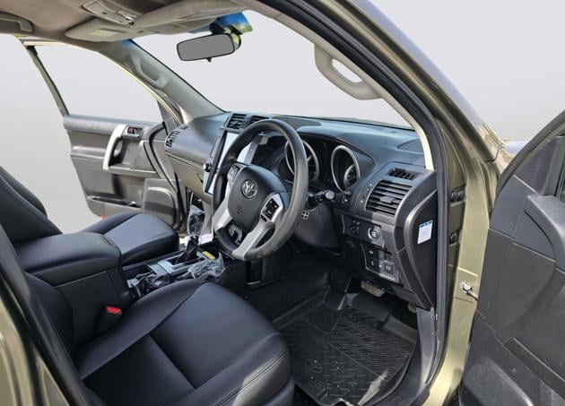 2017 Toyota Land Cruiser Prado