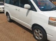 2002 Toyota Voxy