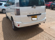 2002 Toyota Voxy