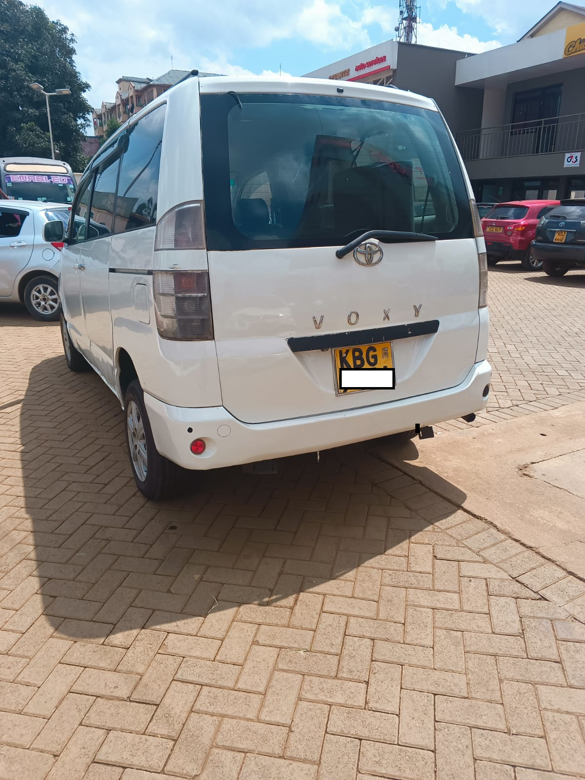 2002 Toyota Voxy