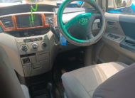 2002 Toyota Voxy
