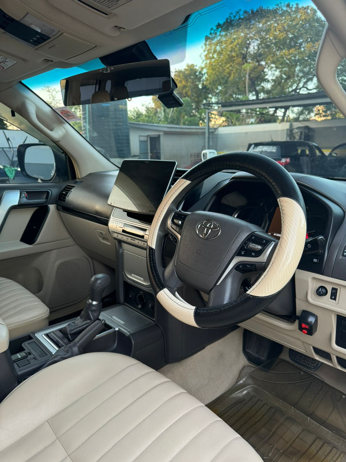 2017 Toyota Land Cruiser Prado