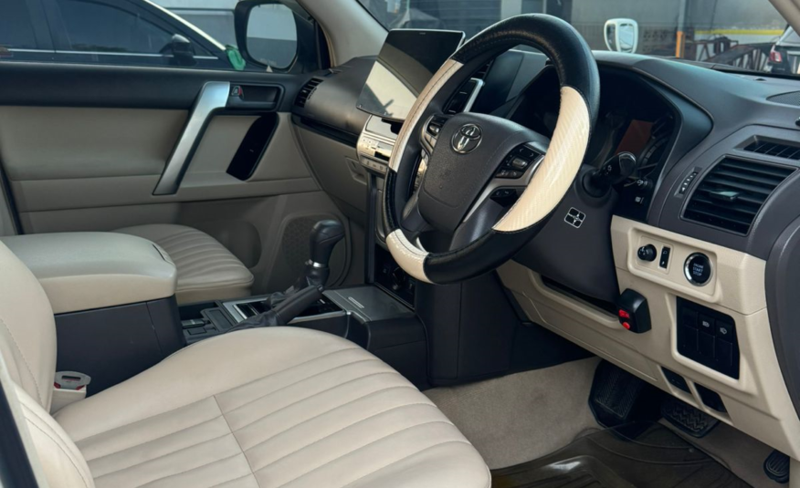 2017 Toyota Land Cruiser Prado