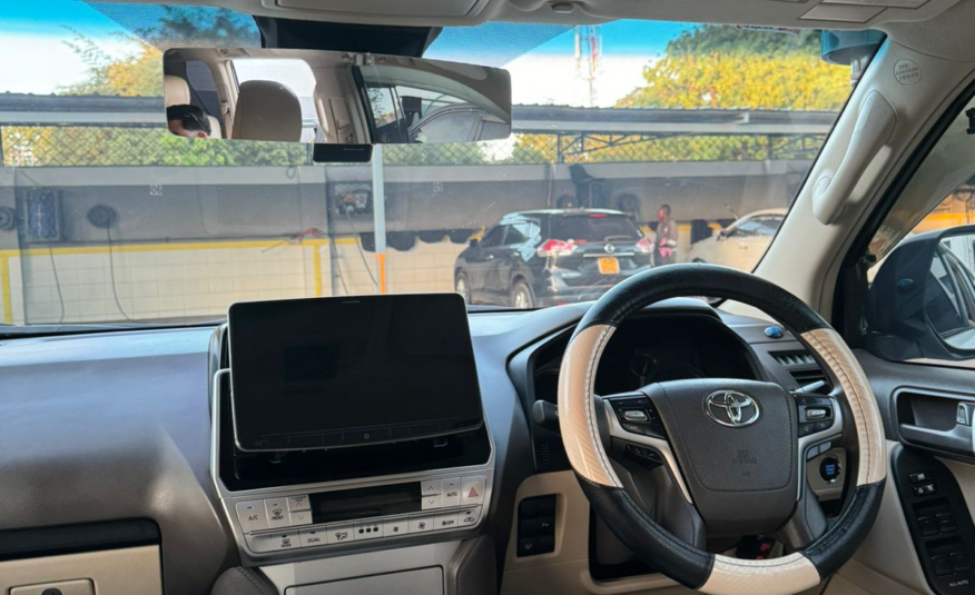 2017 Toyota Land Cruiser Prado