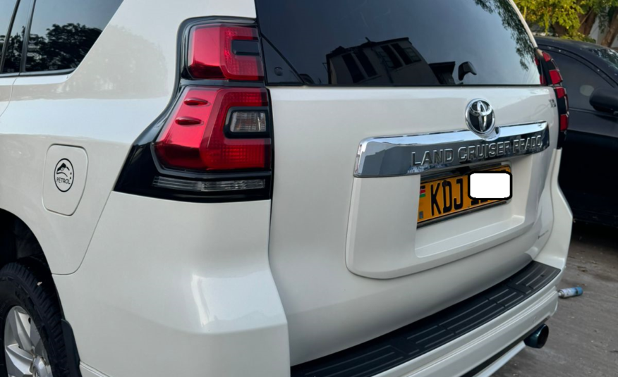 2017 Toyota Land Cruiser Prado