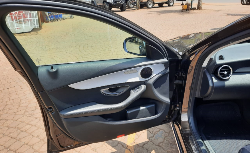 2016 Mercedes-Benz C180