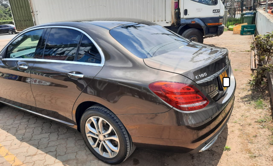 2016 Mercedes-Benz C180