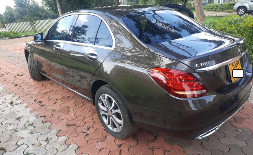2016 Mercedes-Benz C180