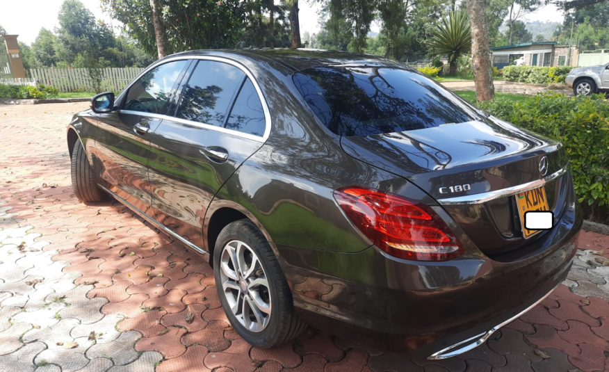 2016 Mercedes-Benz C180