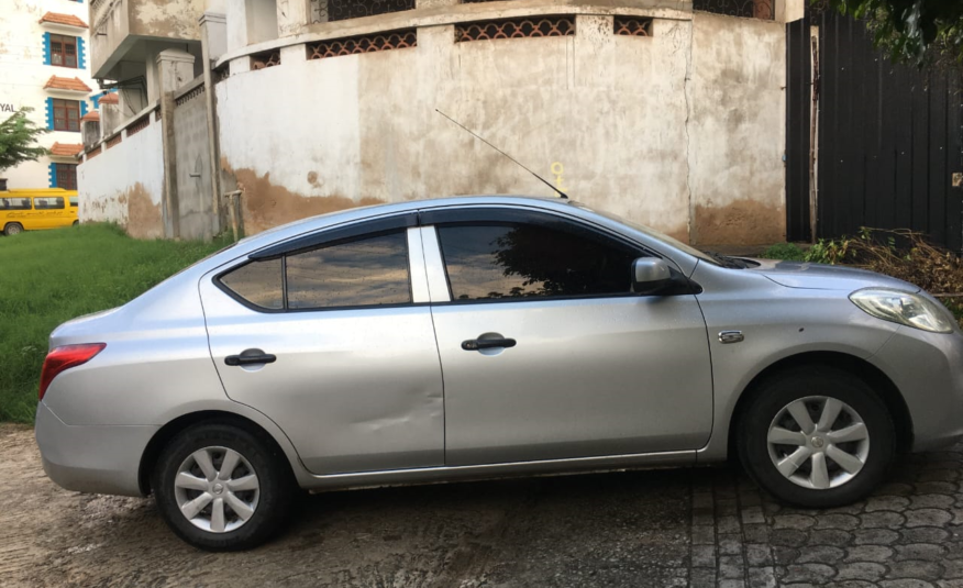2013 Nissan Latio