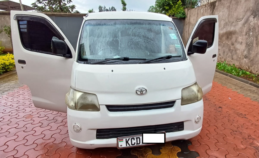 Toyota TownAce 2011