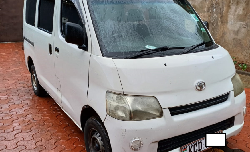 Toyota TownAce 2011