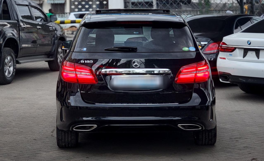 2017 Mercedes-Benz B180 AMG Line