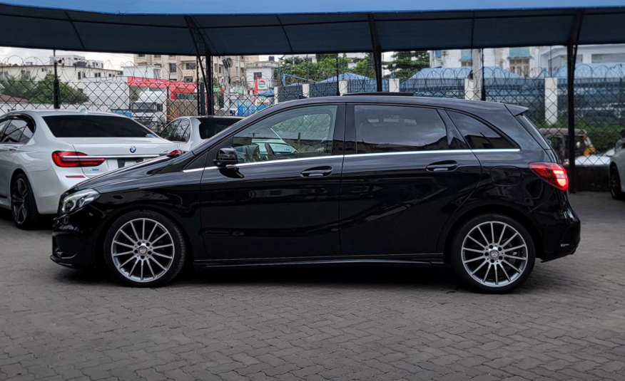2017 Mercedes-Benz B180 AMG Line