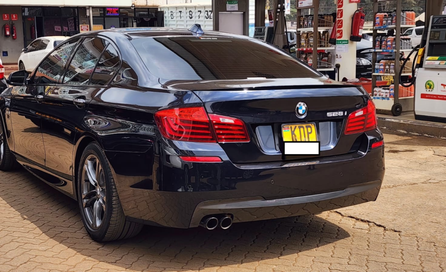 2016 BMW 528i M Sport Trim