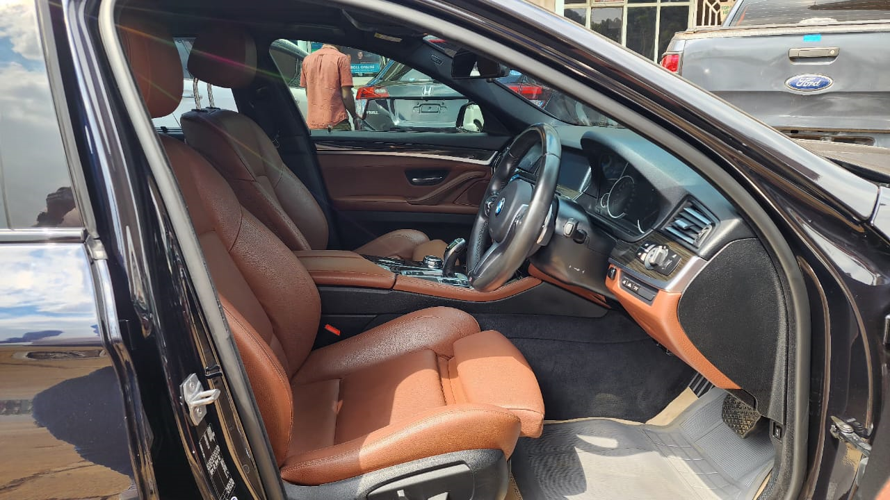 2016 BMW 528i M Sport Trim