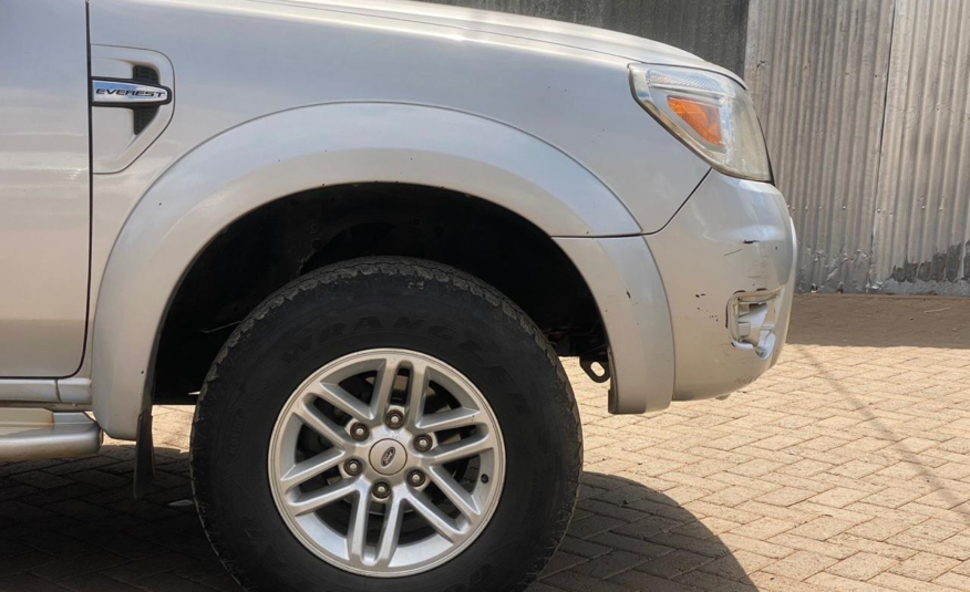 2010 Ford Everest