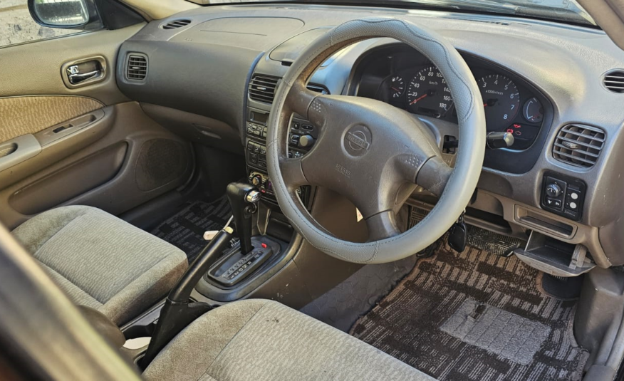 Nissan B15 1998