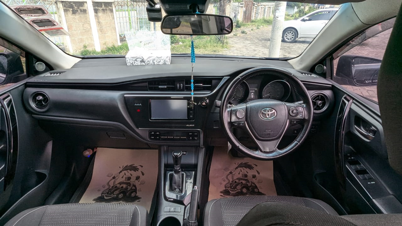 Toyota Auris 2015