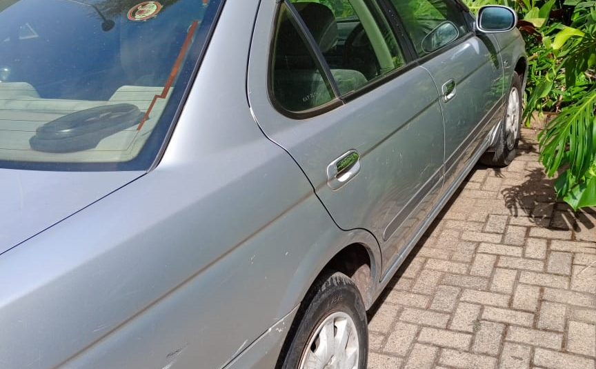 2000 Nissan Sunny FB15