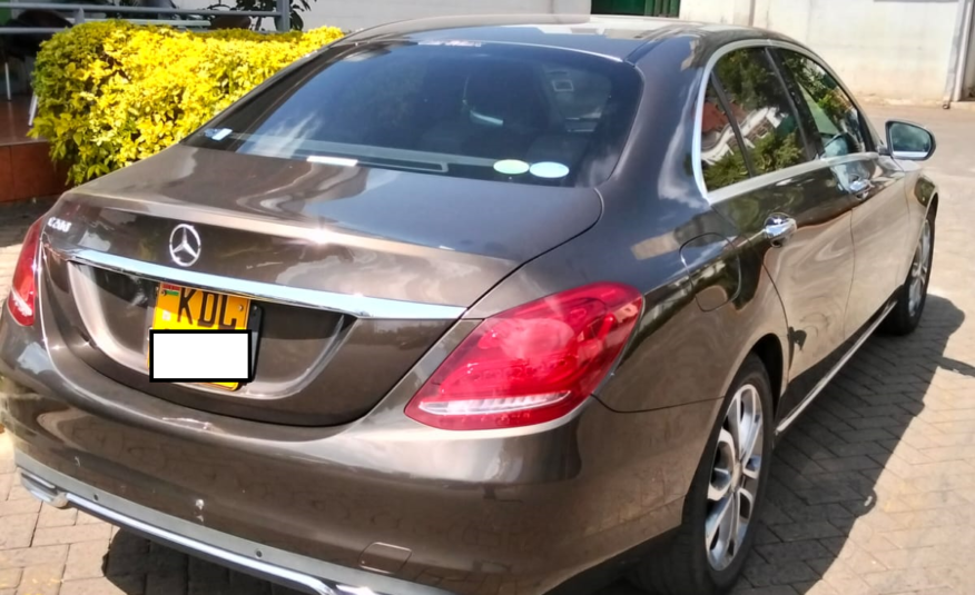 2016 Mercedes-Benz C200