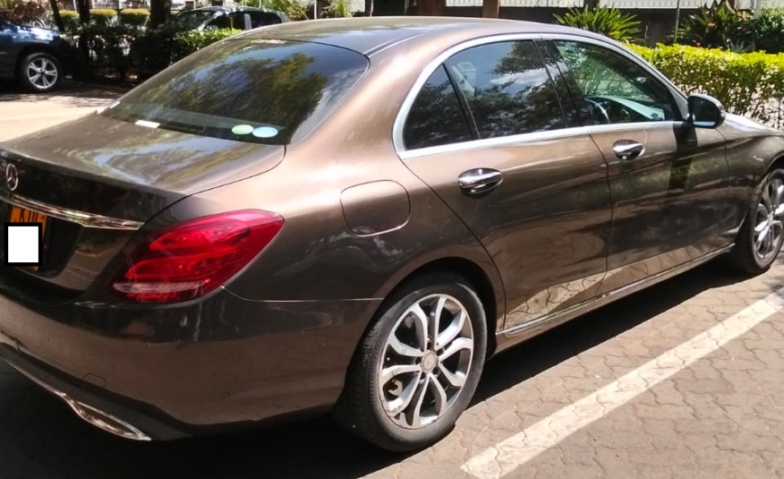2016 Mercedes-Benz C200