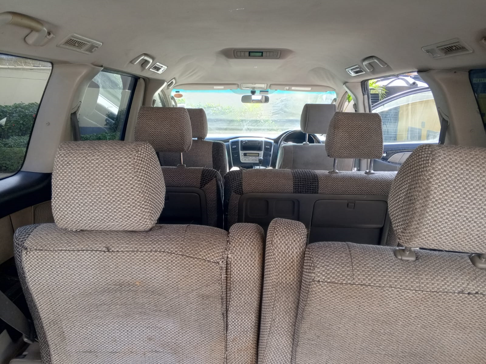 2004 Toyota Alphard