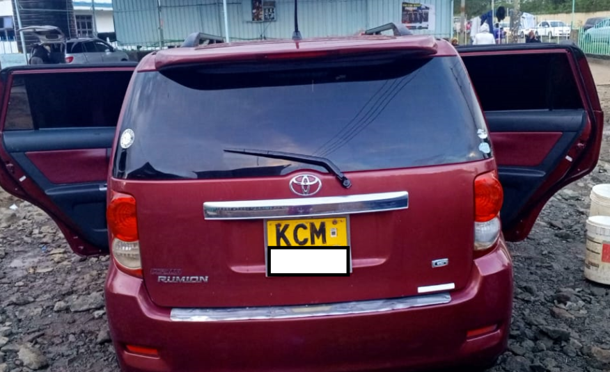 Toyota Rumion 2011
