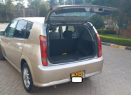 Toyota Opa 2004