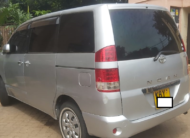 2007 Toyota Noah