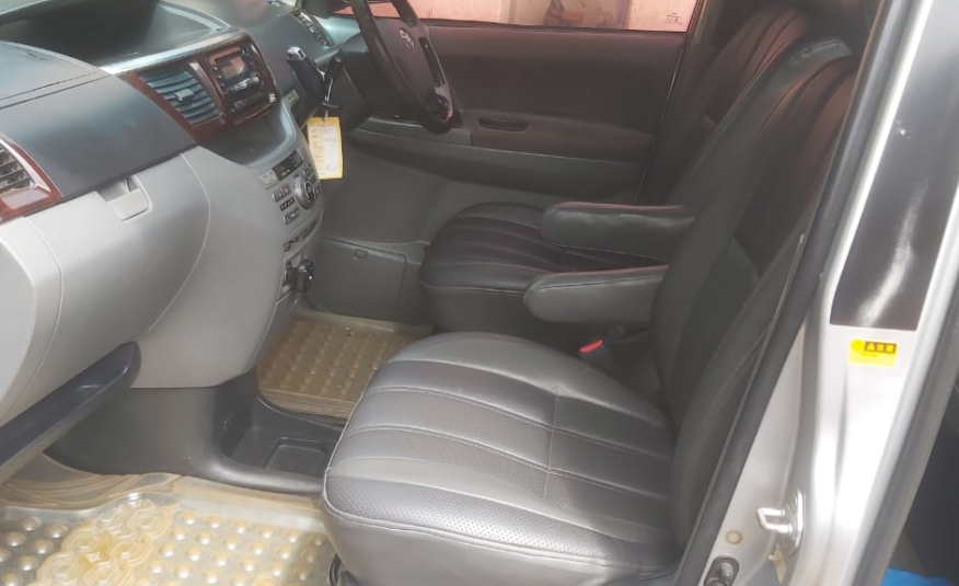 2007 Toyota Noah