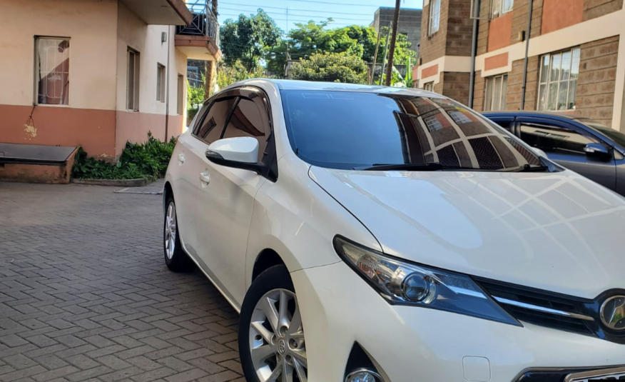 Toyota Auris 2014