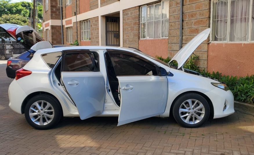 Toyota Auris 2014