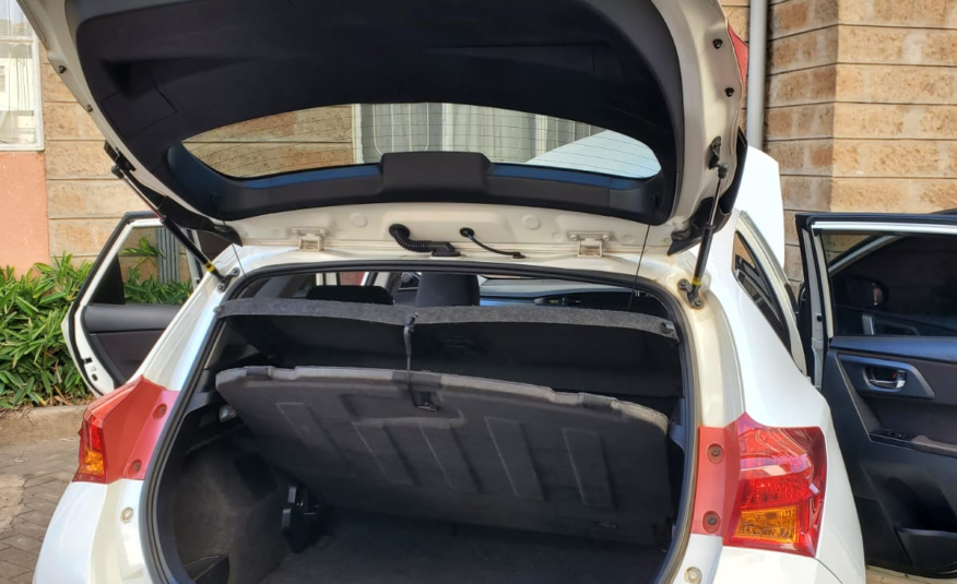 Toyota Auris 2014