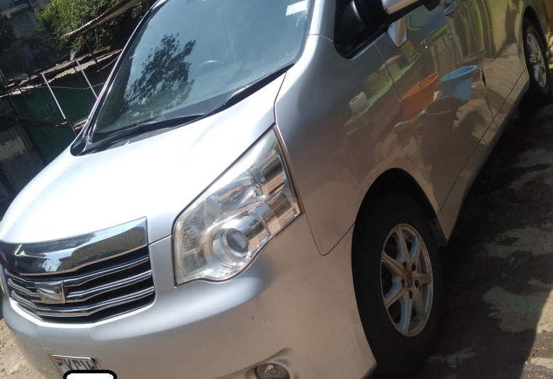 2012 Toyota Noah