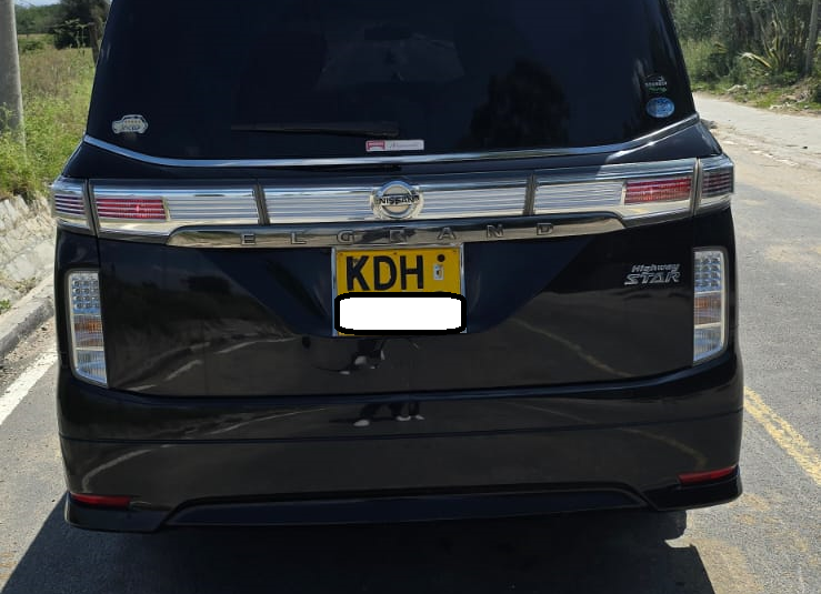 Nissan Elgrand 2014
