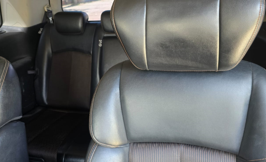 Nissan Elgrand 2014