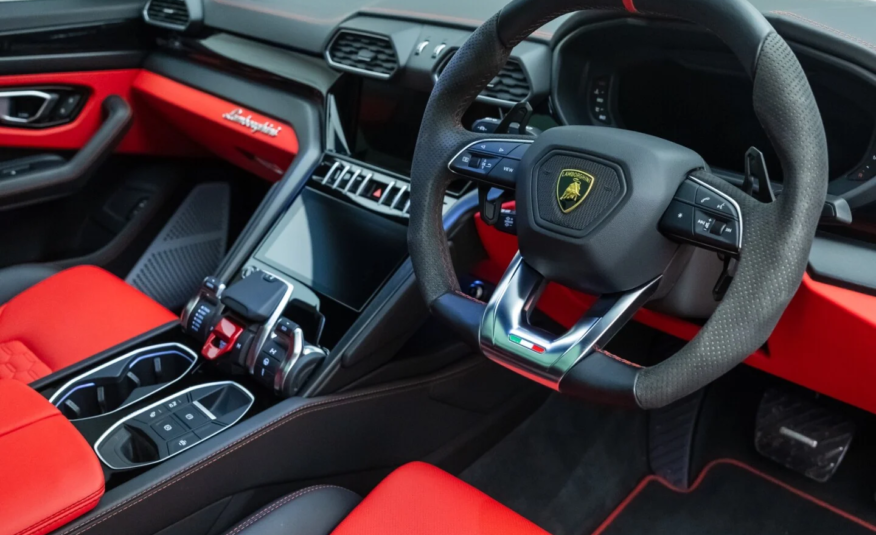 2021 Lamborghini Urus Mansory